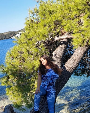 LaraDevi Foto