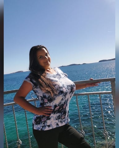 LaraDevi Foto