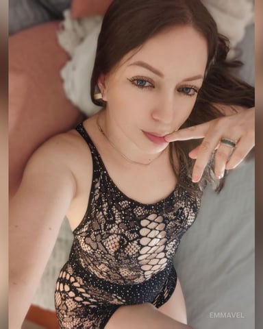 EmmaVel photo