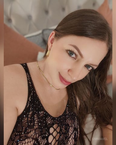 EmmaVel photo