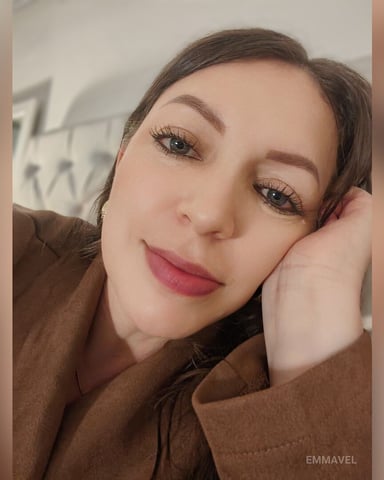 EmmaVel photo