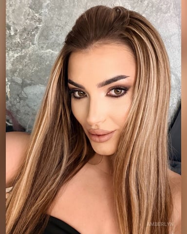 AmberLyn Foto