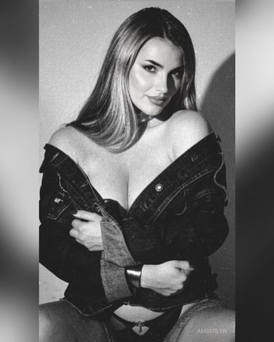 AmberLyn Foto