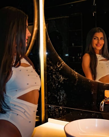 Yasmina Foto