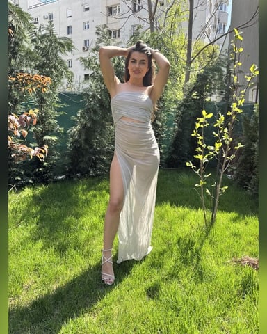 Yasmina Foto