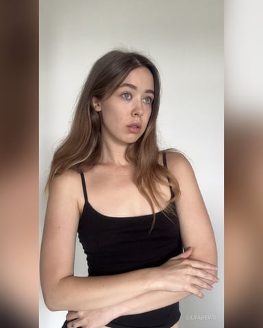 LilyaDevis photo 1
