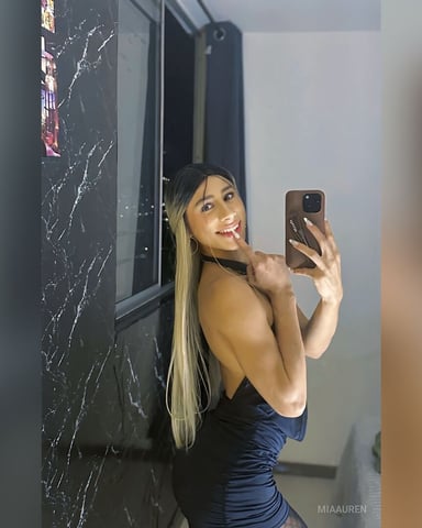 MiaAuren foto