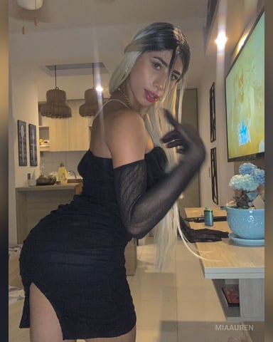 MiaAuren foto