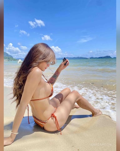 AnaSamson Foto