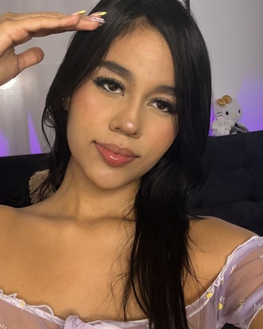 MadeleinSinclair photo