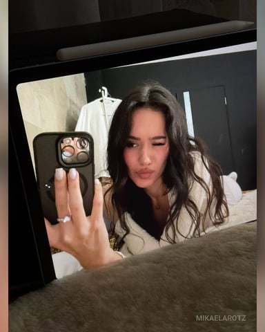 MikaelaRotz foto