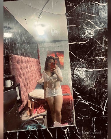 JeanneRoussel photo