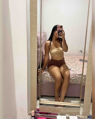 JeanneRoussel photo