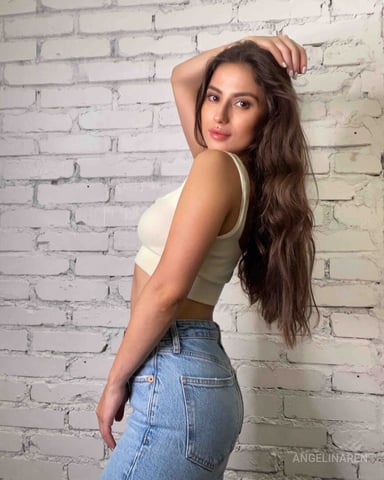 AngelinaRen photo