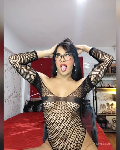 AyaWelson foto