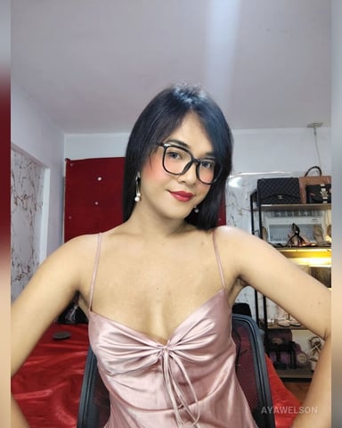 AyaWelson foto