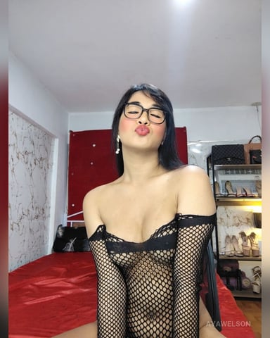 AyaWelson foto