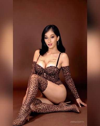JhenaSmith foto