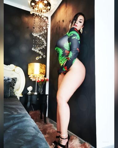 TinaDevin photo