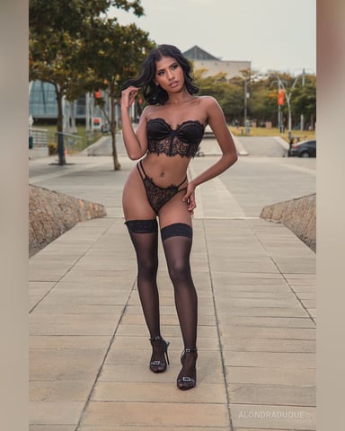 AlondraDuque foto