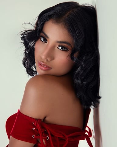 AlondraDuque foto
