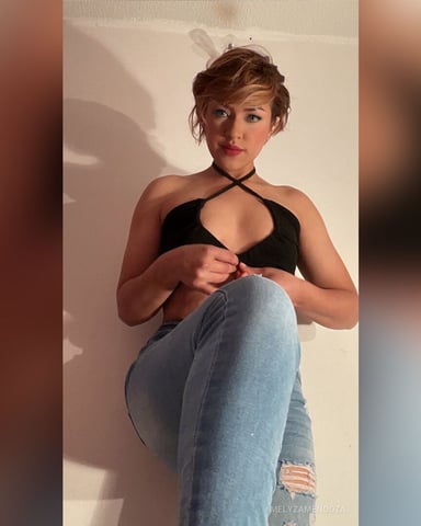 MelyzaMendoza photo