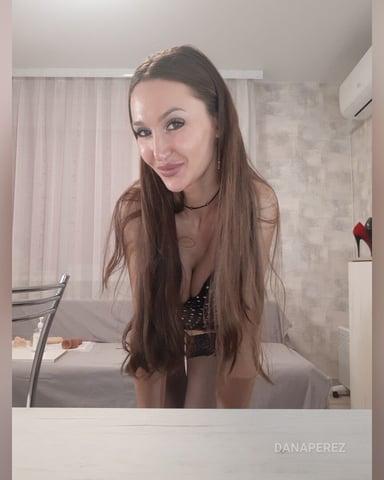 DanaPerez photo