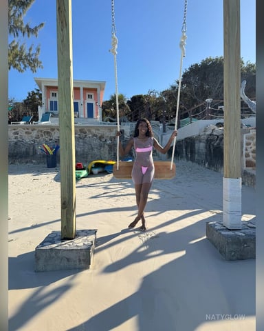 NatyGlow photo