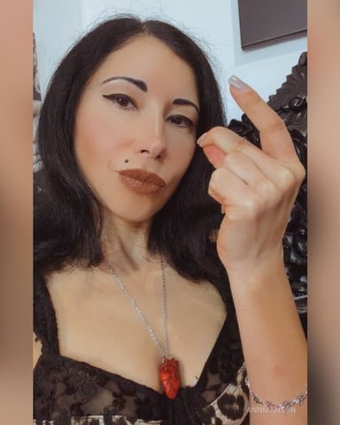 AnnManson foto