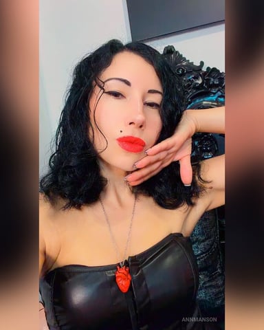 AnnManson foto