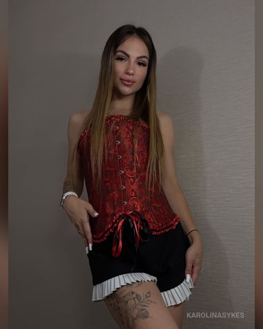 KarolinaSykes foto