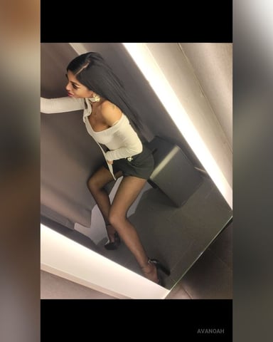AvaNoah Foto