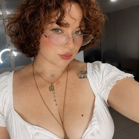Valeshka Rouge