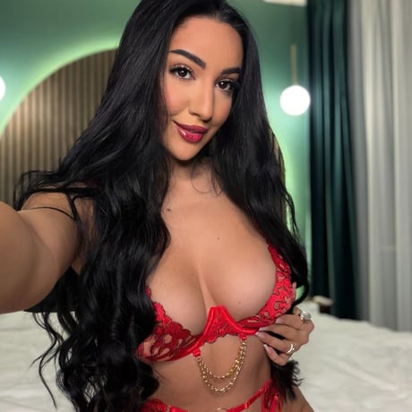Lora Eve
