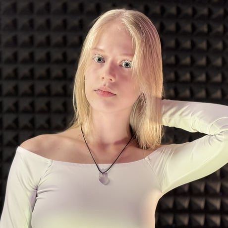 Mimi Lewis
