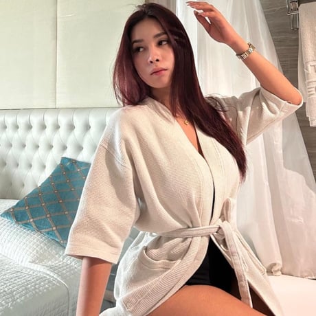 Angelique Luxe