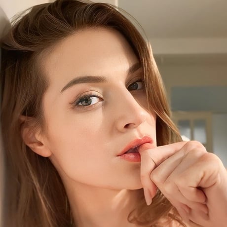 Mia Keating