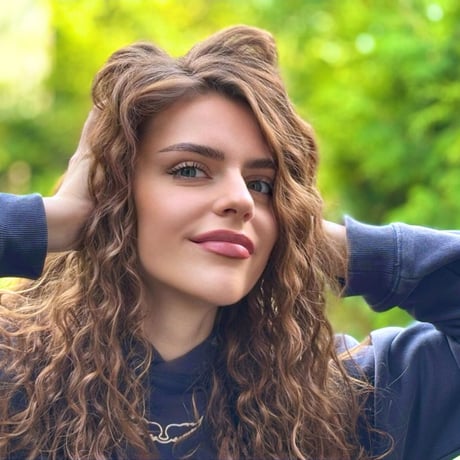 StefaniaSage