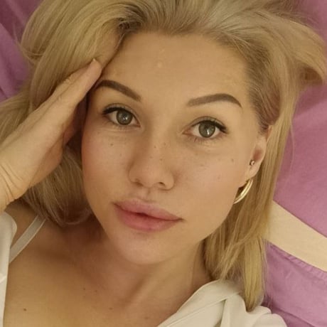 LindsiLuvviv