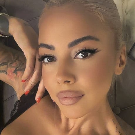 NaomiBlakee