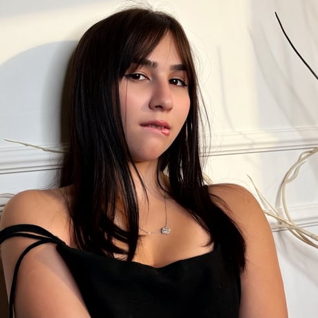 MonicaVane