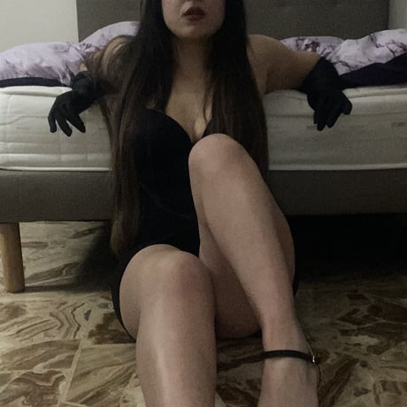 JessicaWhinston