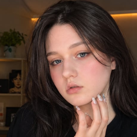 Bella Maklean