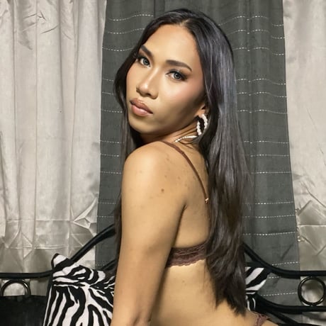 Luna Devereux