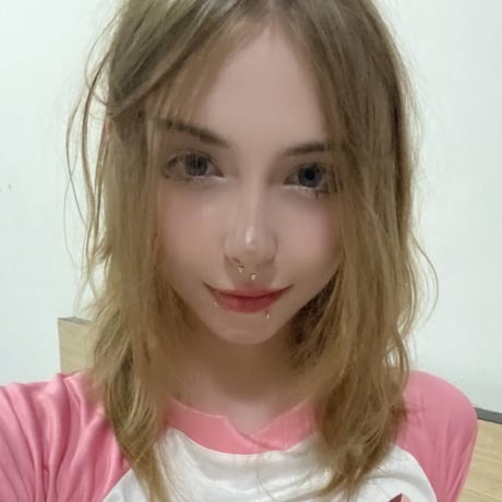 Dani Glow