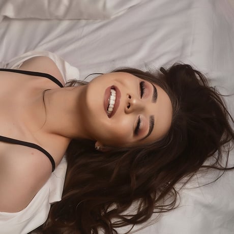 Ania Grey