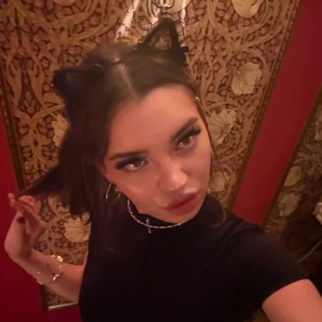 Dahlia Nabozny