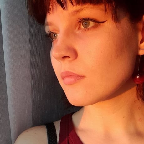 Amelia Renova