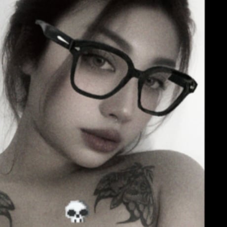 Amelie Eva