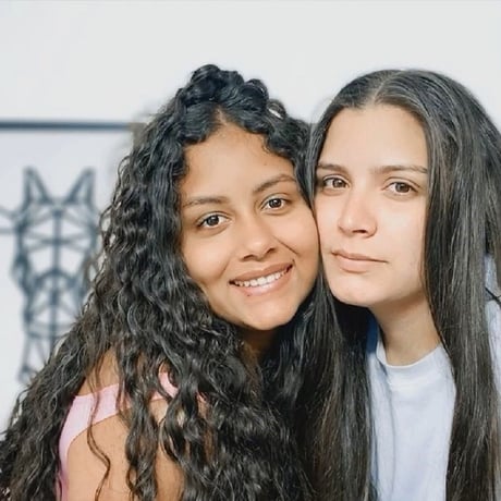Rebeca and Camila